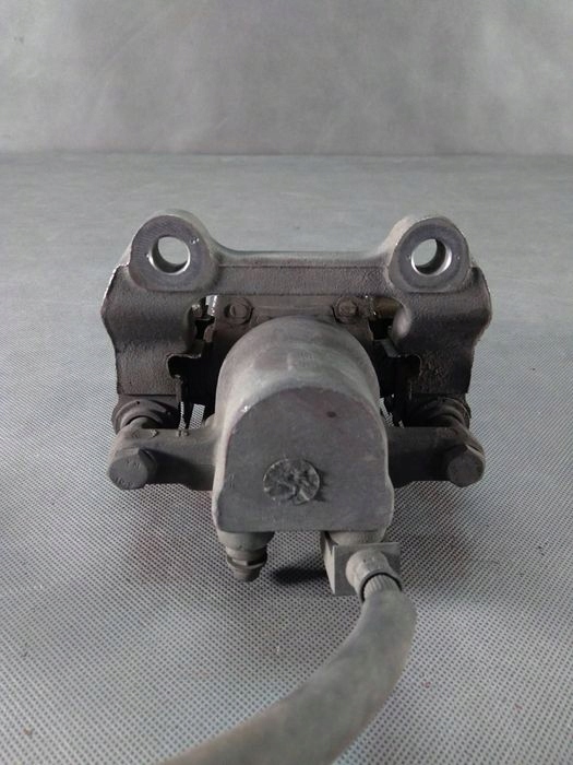 caliper brakes rear part right Dodge Challenger Charger