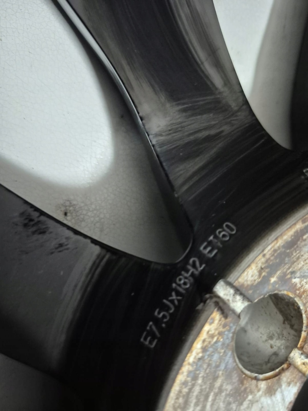 VW T7 7T0 21- disk hliníkový 18" 7T0601025E