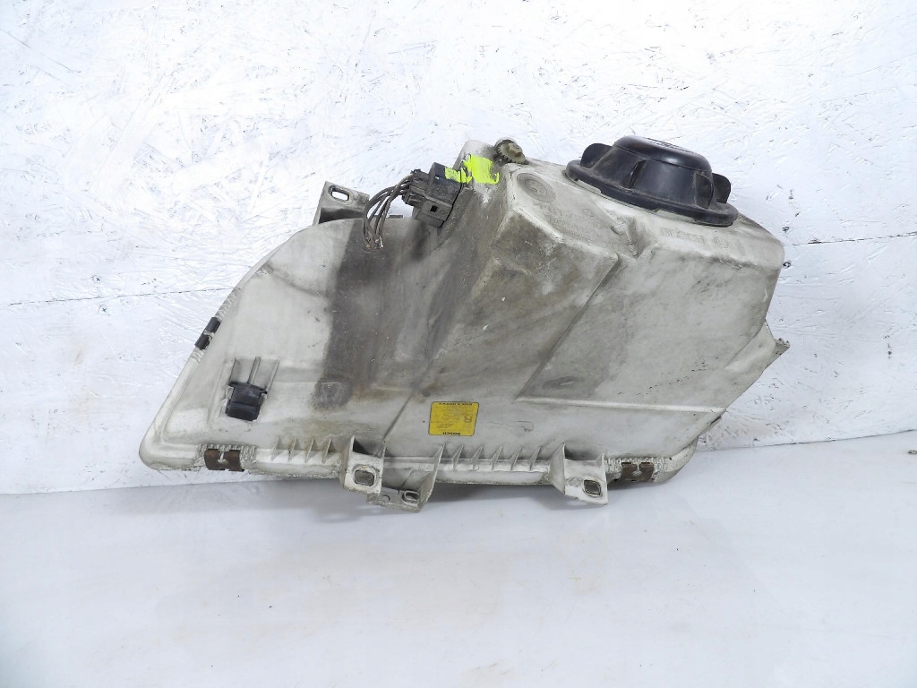 VW SHARAN and REFLEKTOR right 0301048302