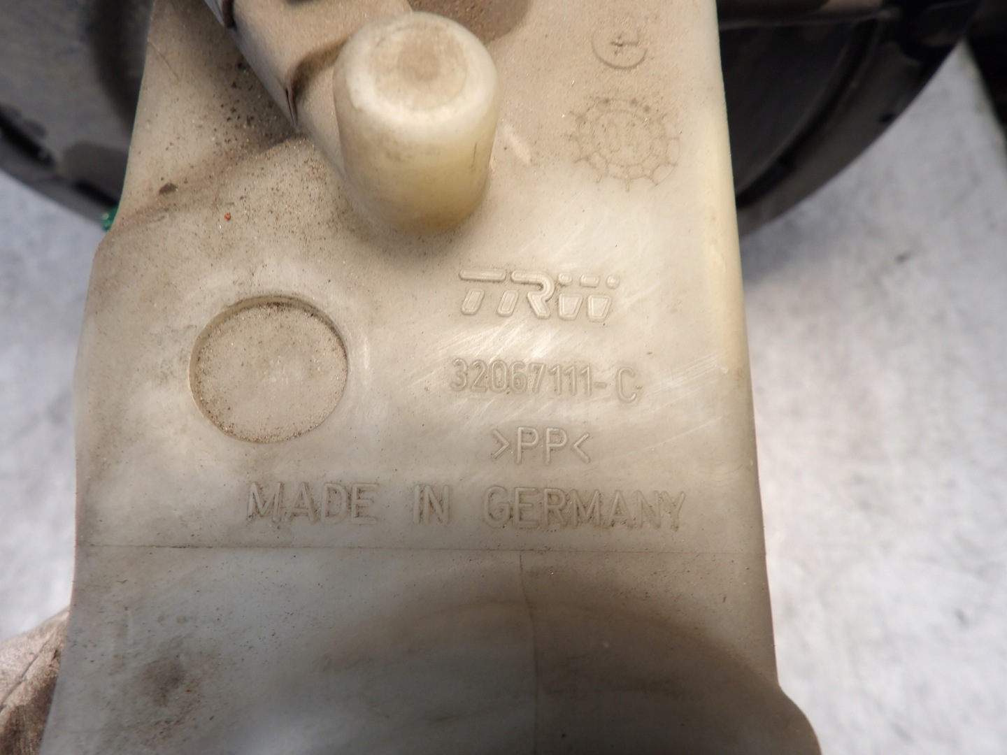 SERVO RENAULT MEGANE II 8200453735 32067111-C