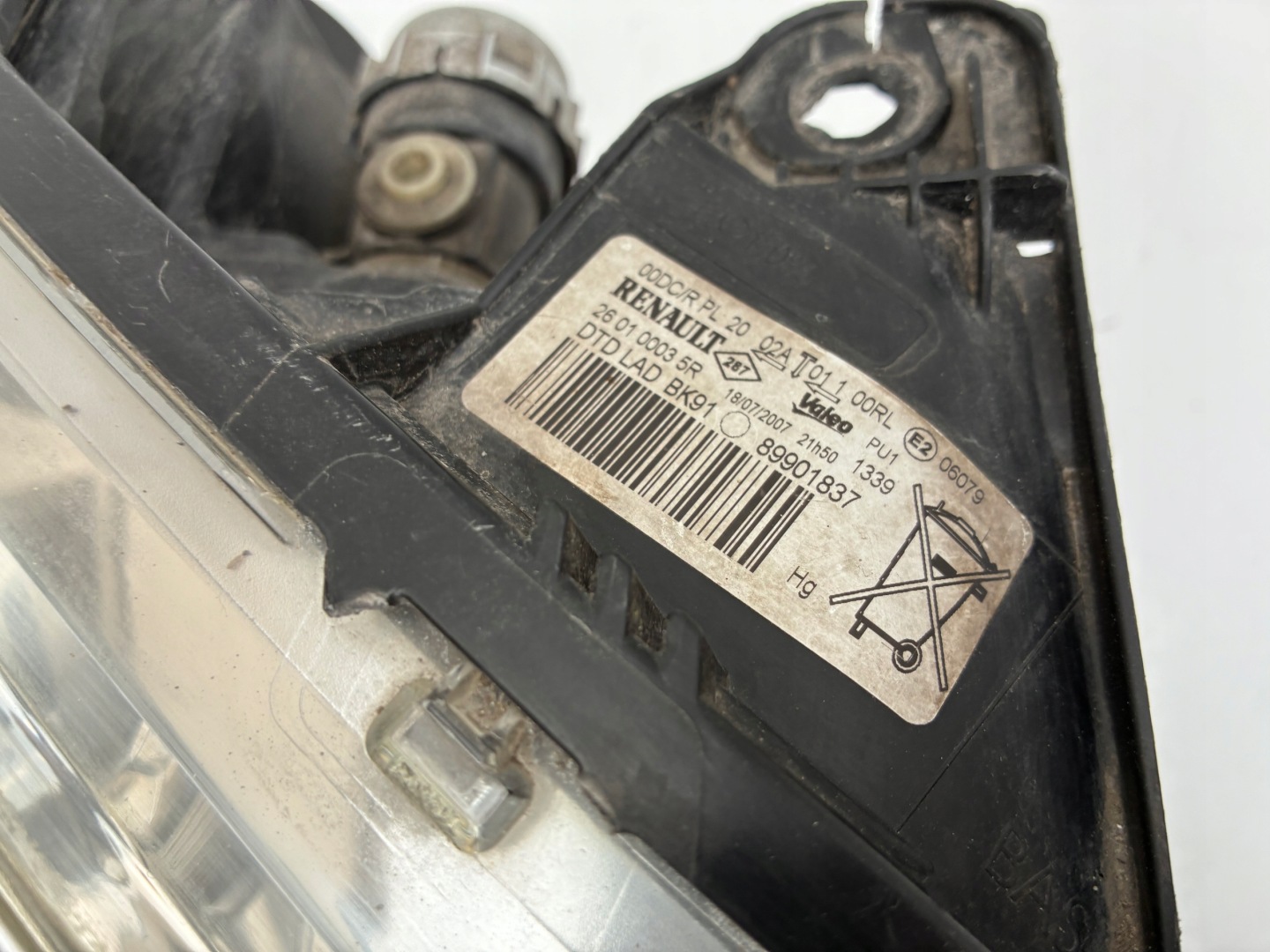 Reflektor light xenon front front right Renault LAGUNA III 07-11r =OEM=