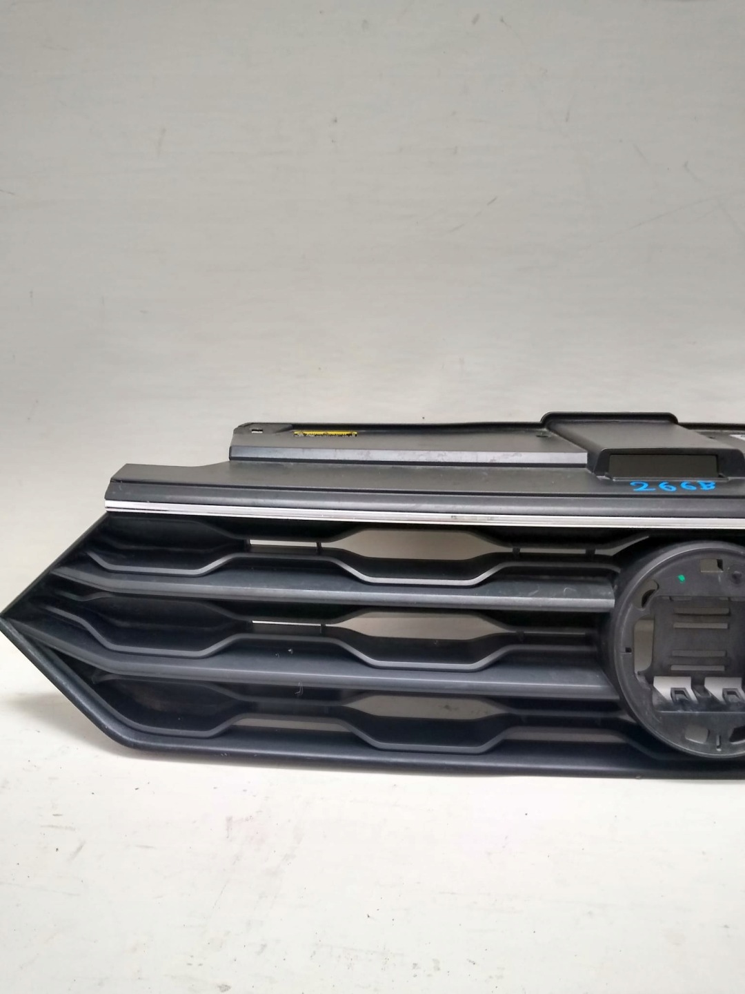 VW T-ROC and 1 17-21 grill grille