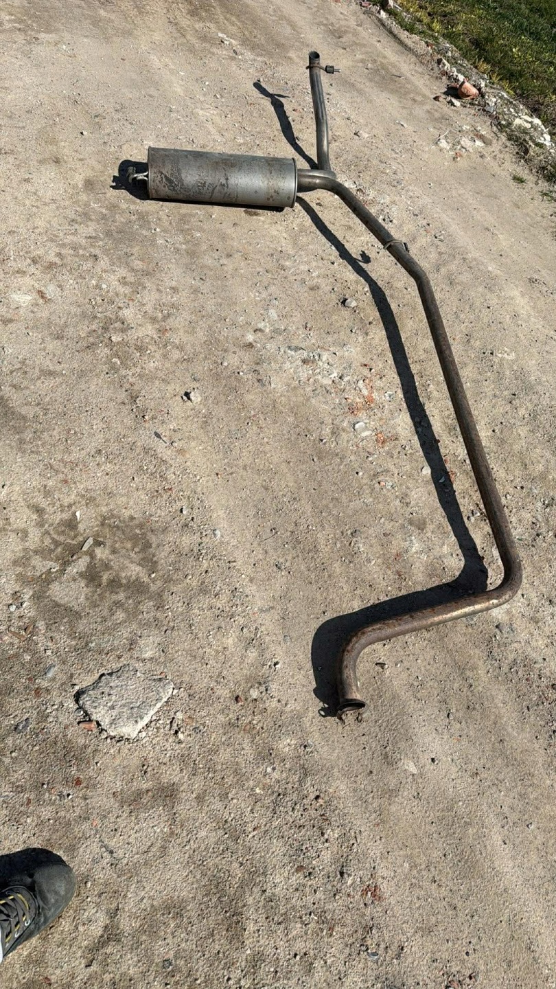 pipe exhaust exhaust pipe OPEL VIVARO 1.9 2.0 DCI RENAULT TRAFIC