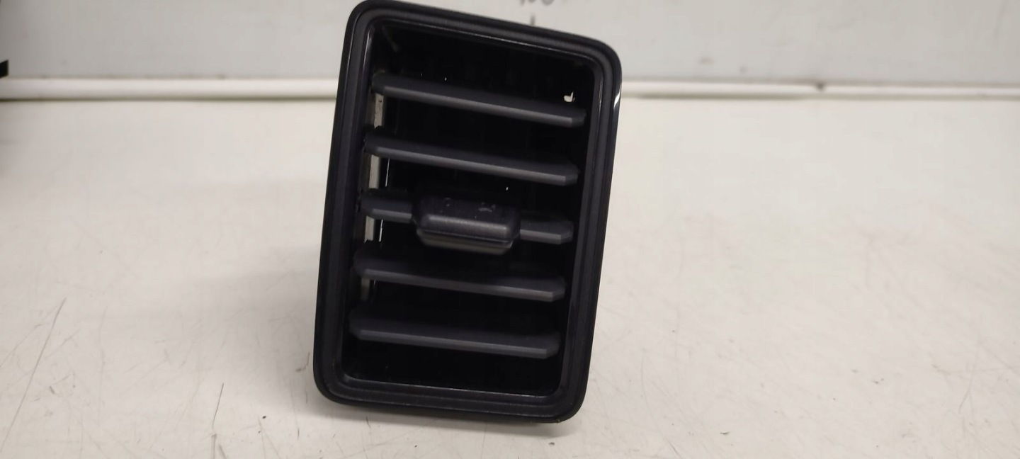 grid air conditioning devices right VW Crafter II 7C0