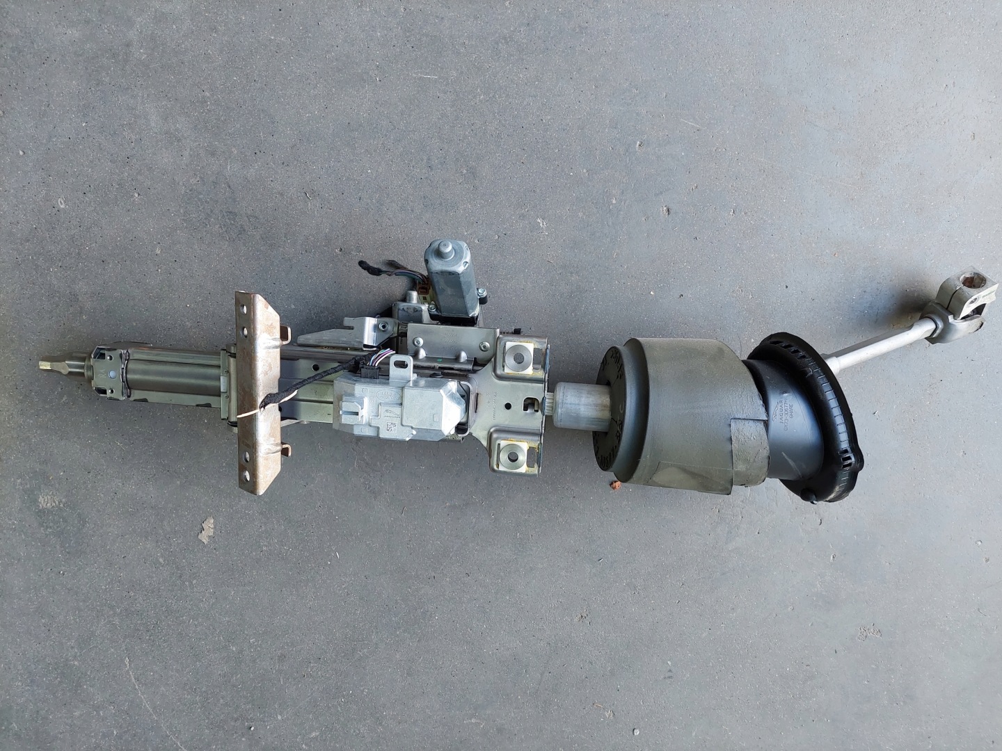 steering wheel rod blocking JAGUAR XE X760 2.0 D
