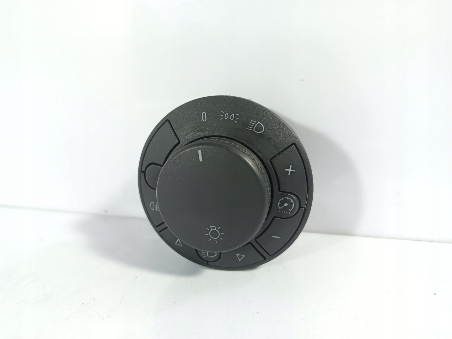 Opel Corsa D 06-11 switch switch button of the lights OE 13249396