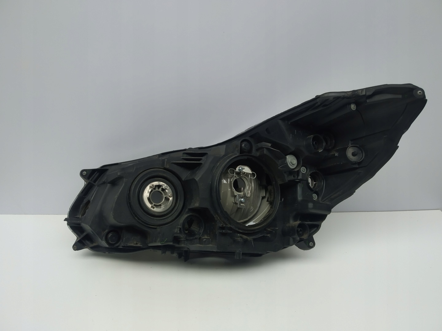 2011r + Subaru XV reflektor light front right original