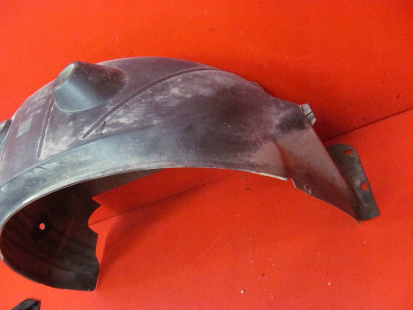 OPEL VIVARO A TRAFIC 2 II PRIMASTAR mudguard left rear part rear. 82000036019