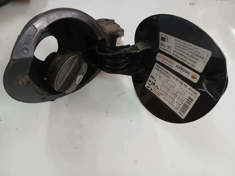 volet trappe carburant carburant SEAT IBIZA IV code LAKIERU LC9Z 3D