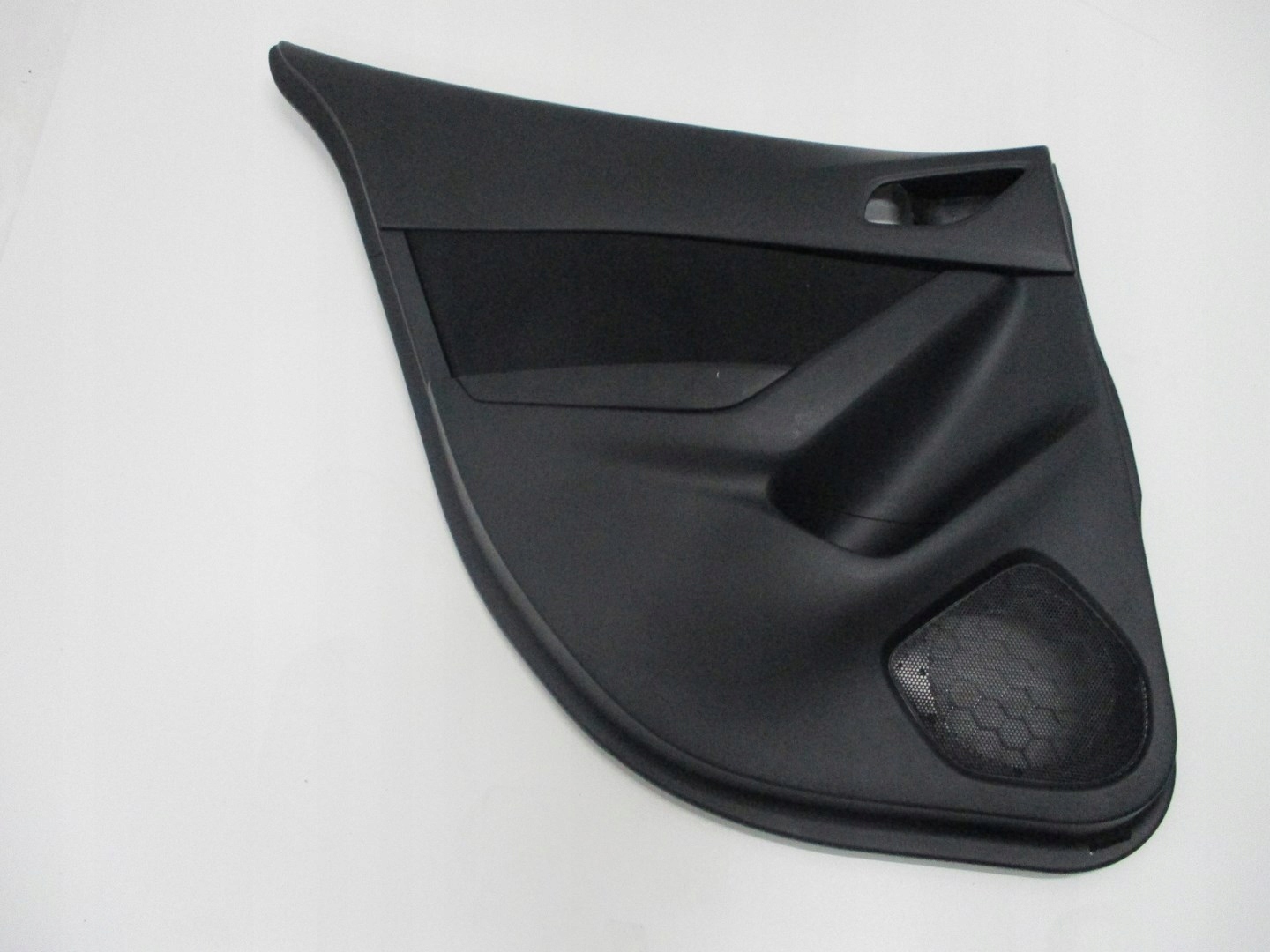upholstery door Mazda 3 17r rear.