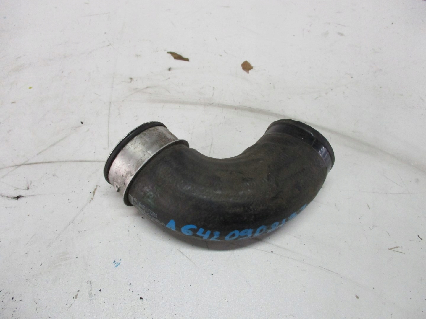pipe hose MERCEDES A6420908137
