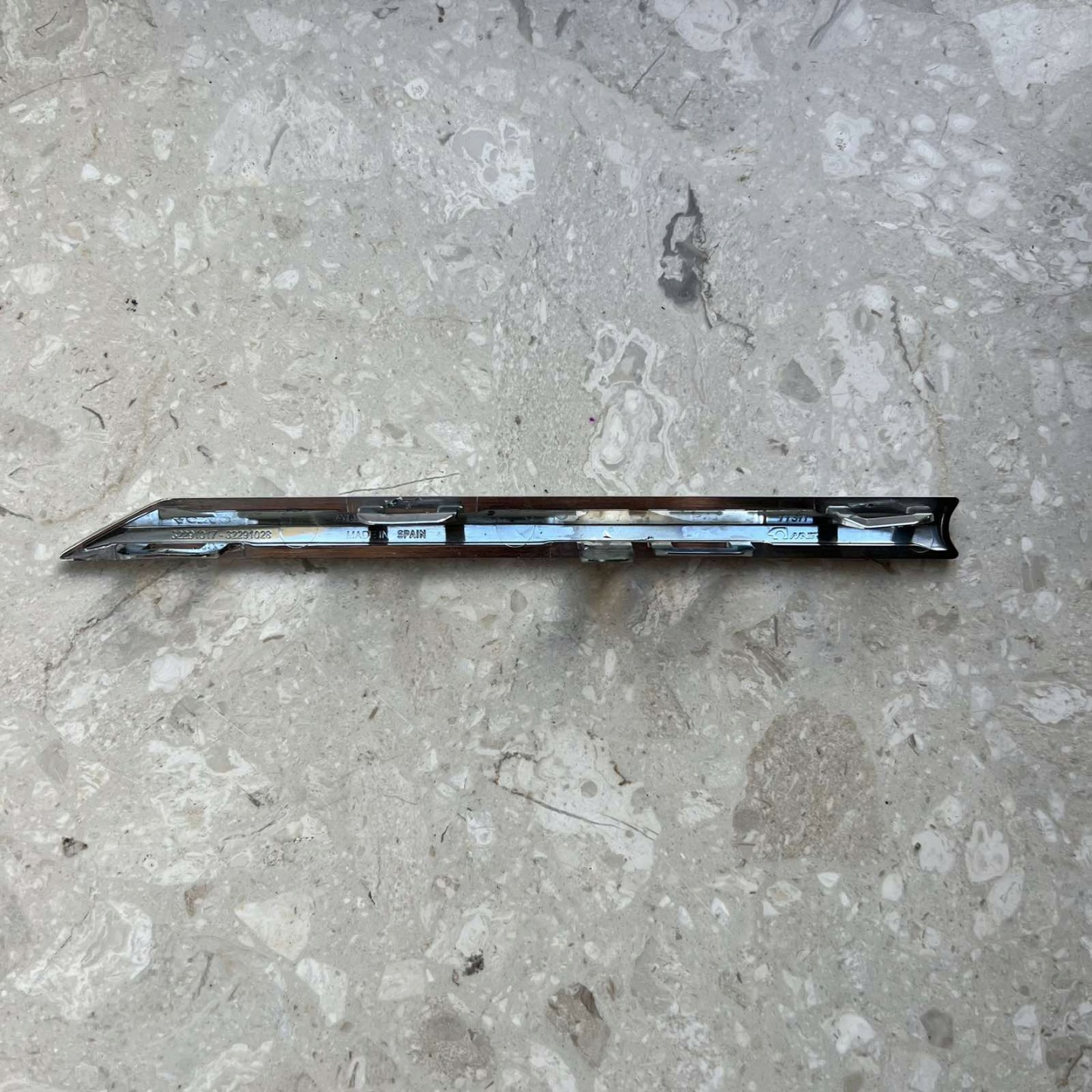 VOLVO XC60 II LIFT R-design cap front PREKLADgrill front 32291017