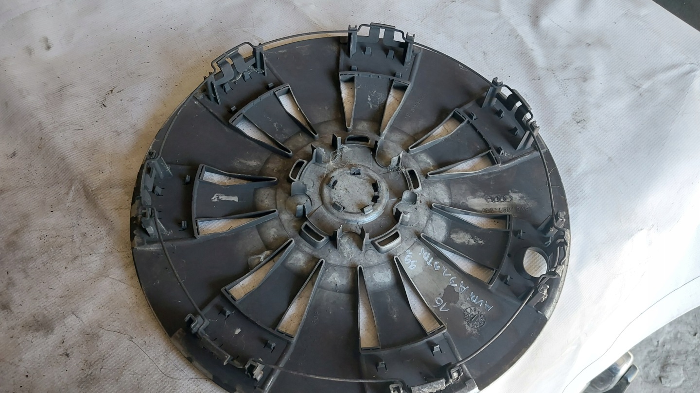 AUDI A3 A4 copri - originale 16" 8V0601147 nero