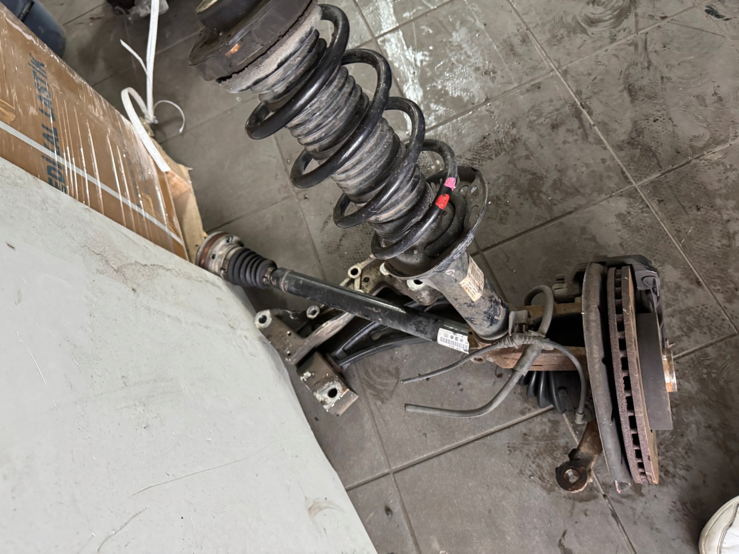 swing shock absorber MCPERSON right front AUDI A3 8P LIFT semi-axis arm