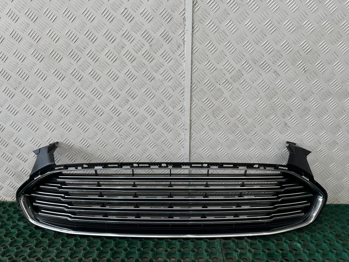 FORD MONDEO MK5 14-19 grill grille front front DS73-8150-JW OE