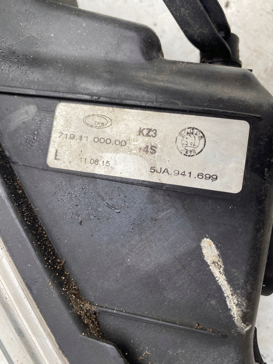 SKODA RAPID 5JA fog light left front front 5JA941699
