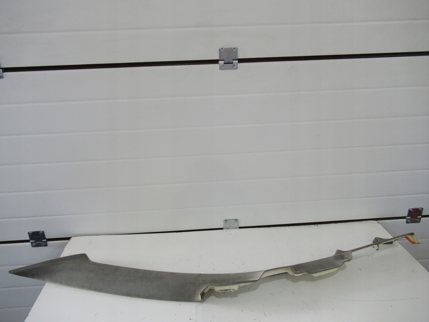 AUDI A8 D3 cover side SLUPKA A left 4E0867233