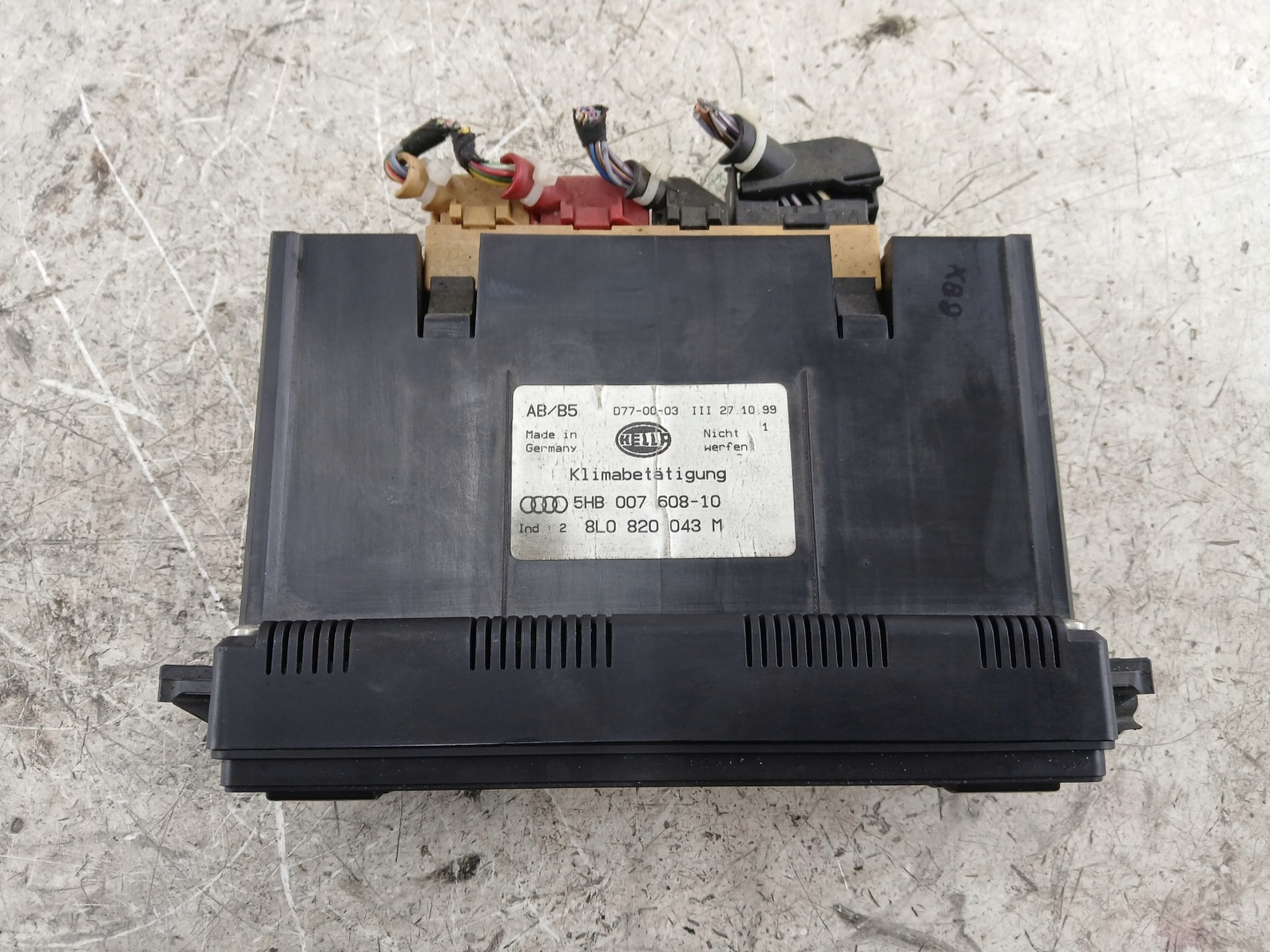 AUDI A3 8L Unite commande clima 8L0820043M