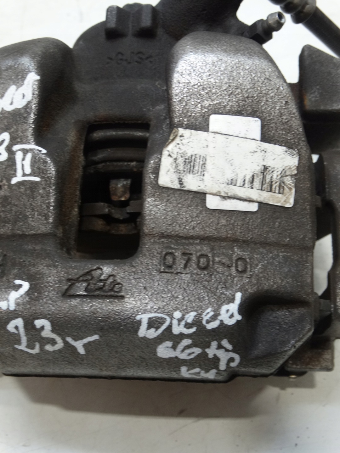 caliper brake left front PEUGEOT 3008 II 23R. 66TYS.KM