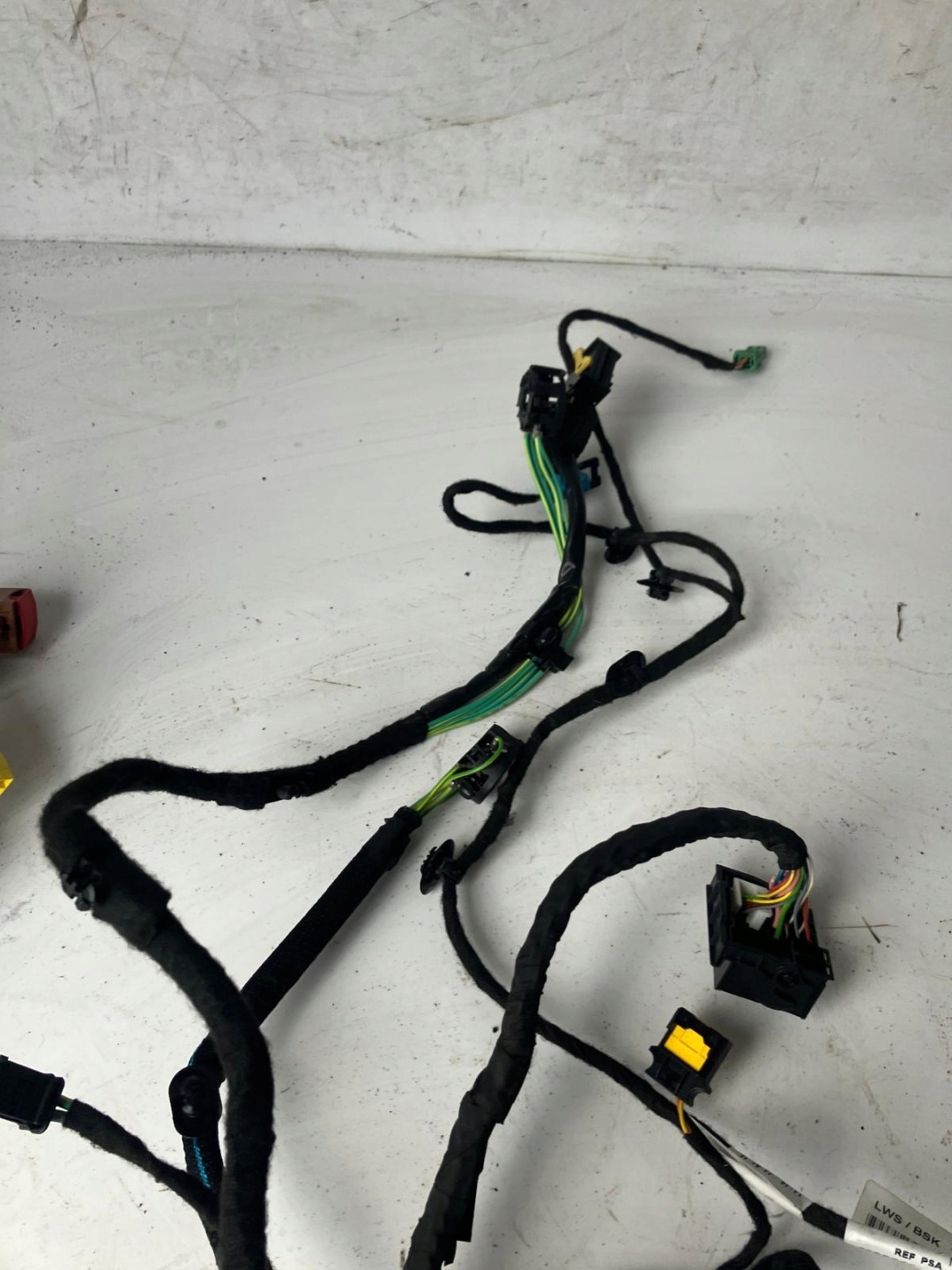 Câblage Câblage Console du tableau de bord PEUGEOT 308 T9 9808016180