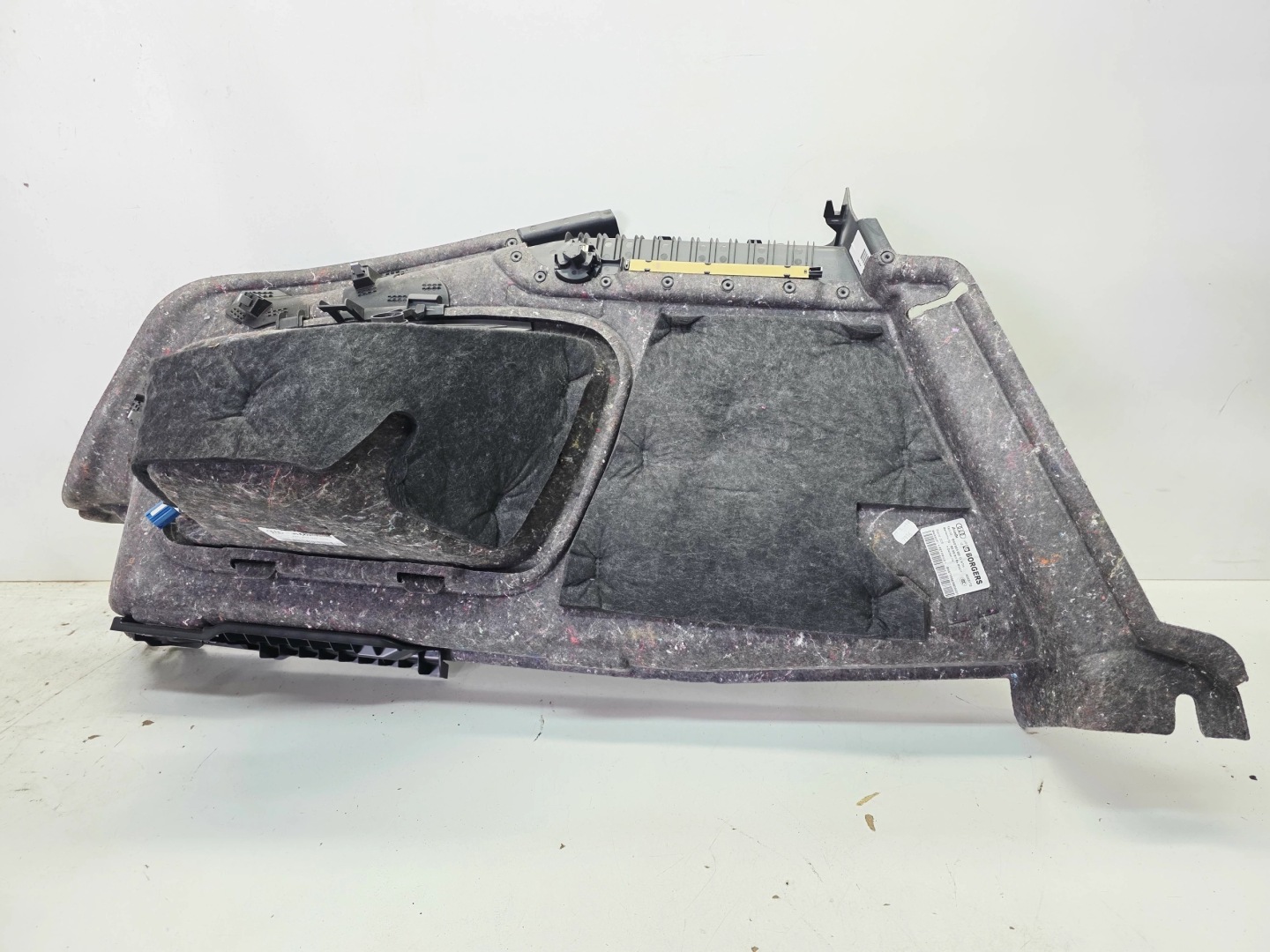 boot upholstery right rear part AUDI A5 8W SPORTBACK 8W8863880D KTH