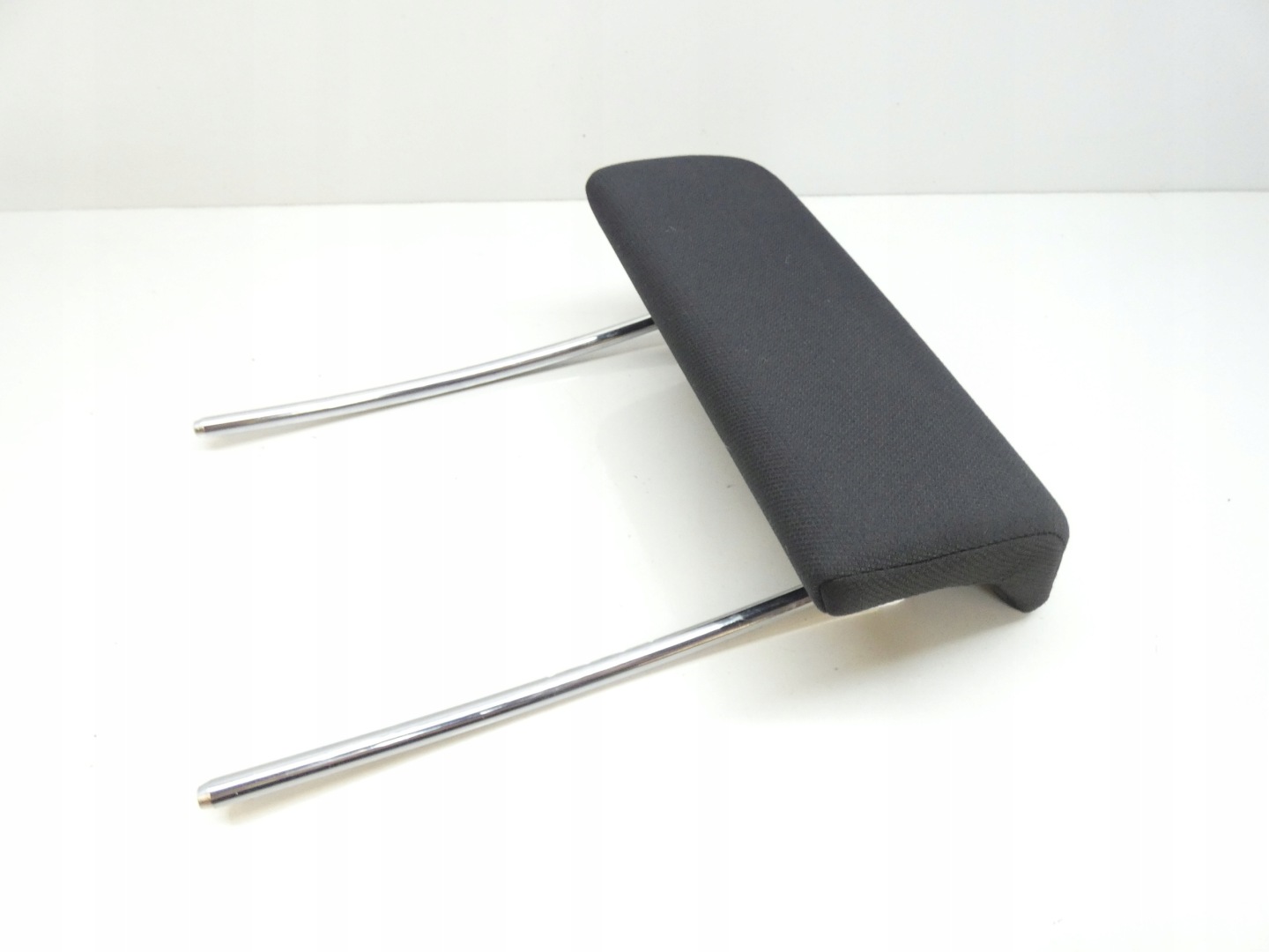 rest central rear part MERCEDES A KLASA W169 3D 04-12