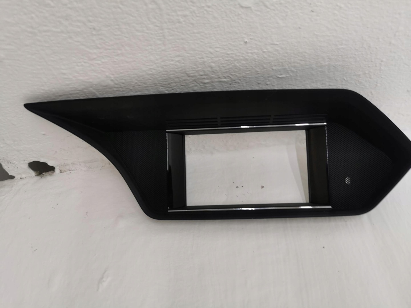 frame WYSWIETLACZA RADIA MERCEDES E-KLASA W212