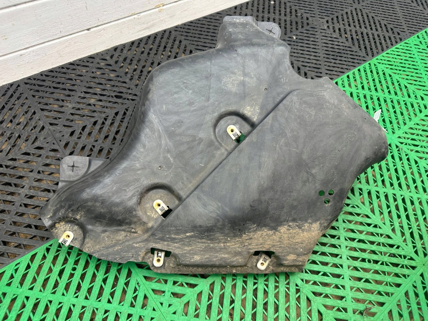 cover front chassis BMW 3 G20 G21 7447185