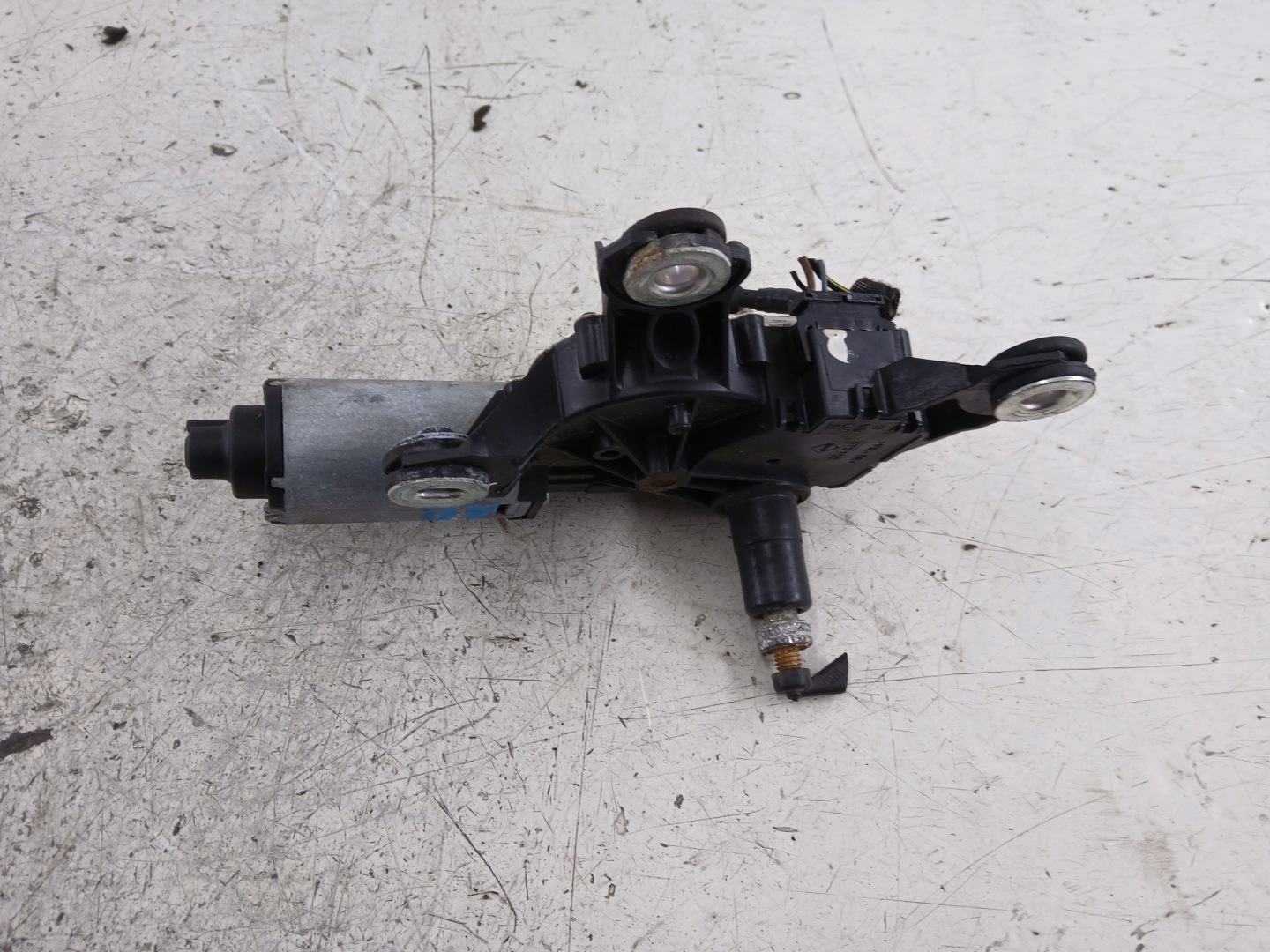 AUDI A4 B6 KOMBI AVANT törlö far 8E9955711E