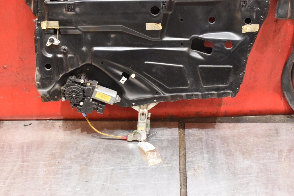 window regulator right rear part 4D0839398B AUDI A8 D2 sedan 94-99