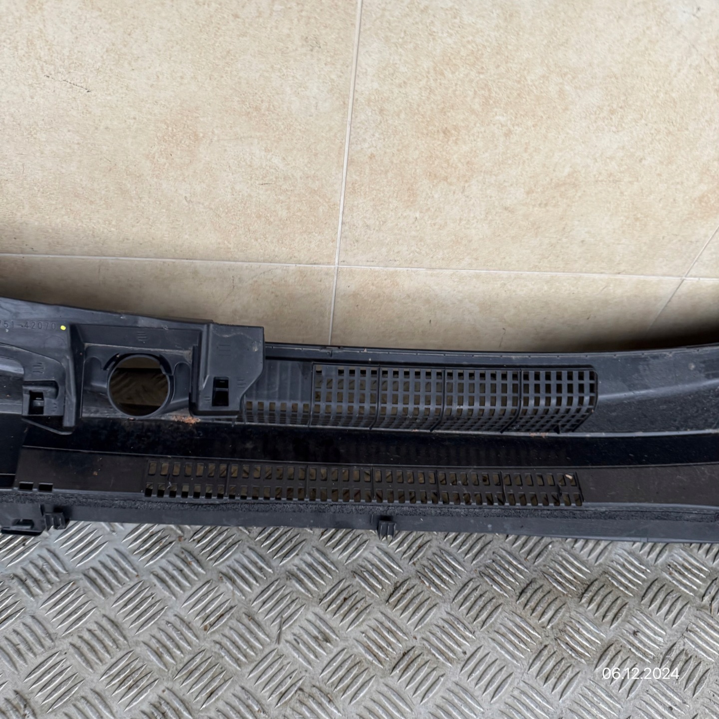 torpedo complete TOYOTA RAV4 V 55751-42070
