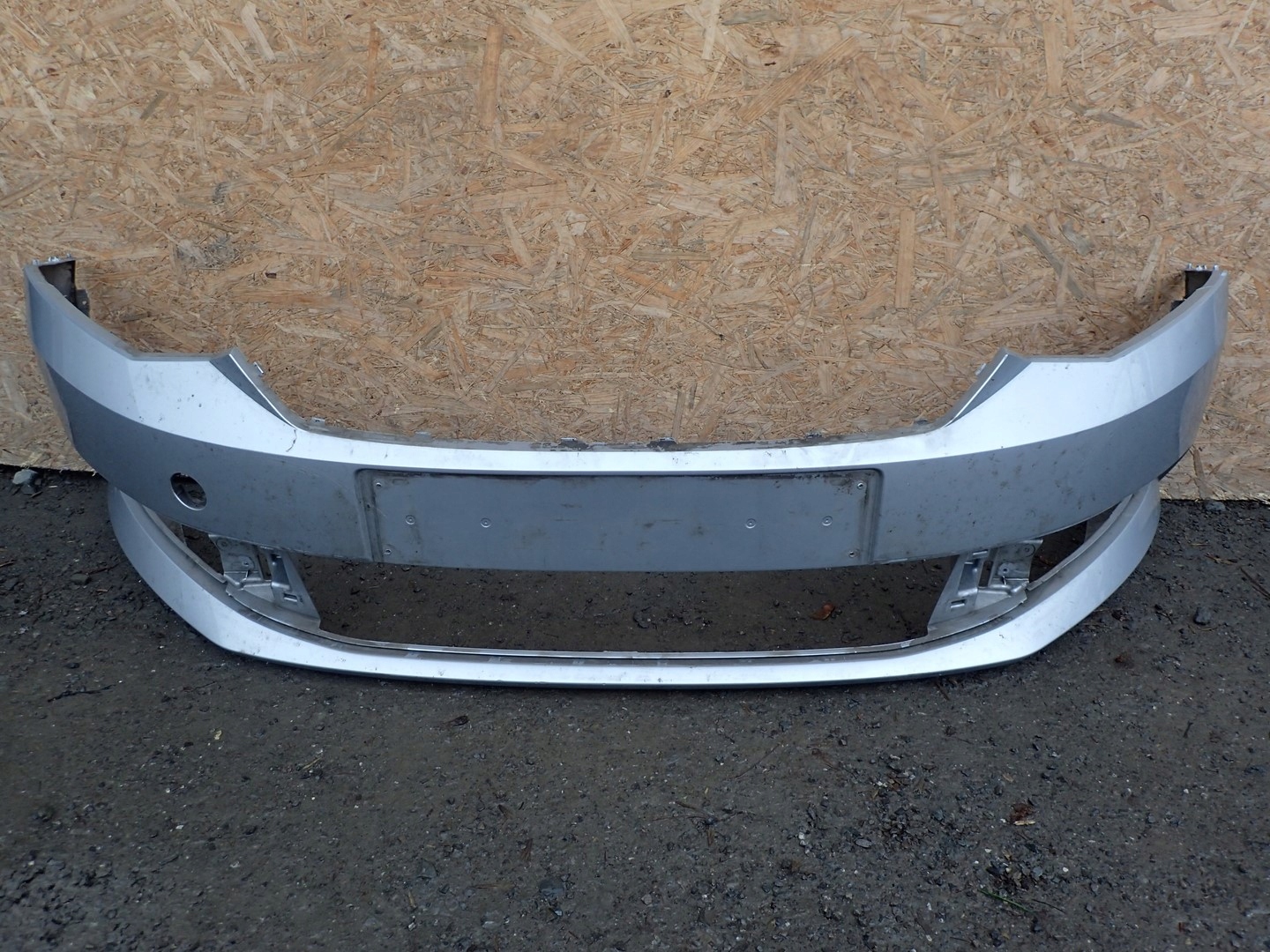 bumper front front SKODA FABIA 3 III 6V 2014