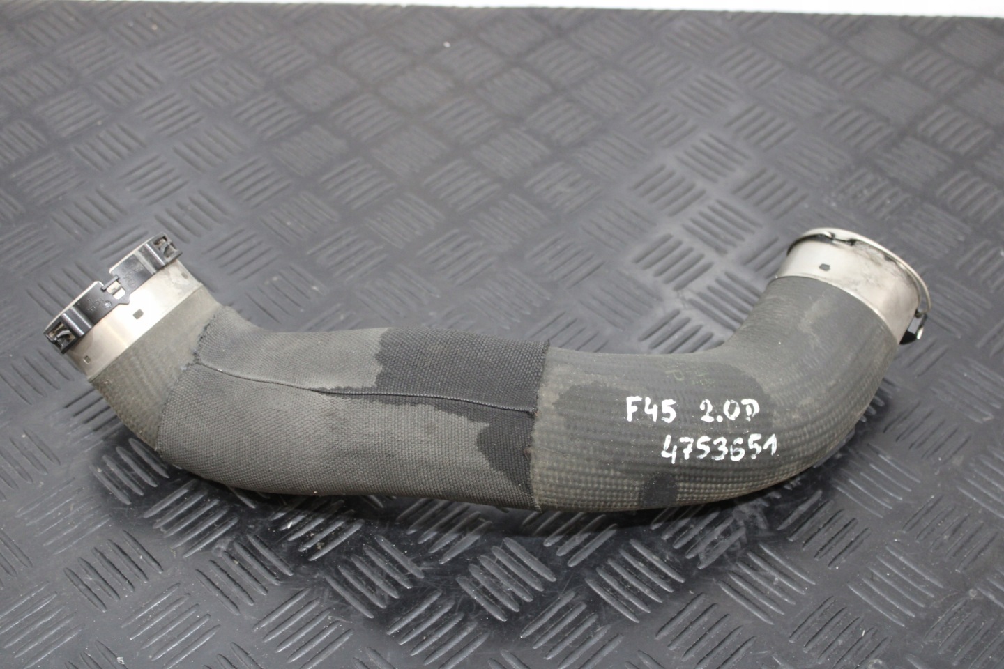 hadice vedení intercoolera 4753651 BMW 2 F45 ACTIVE TOURER