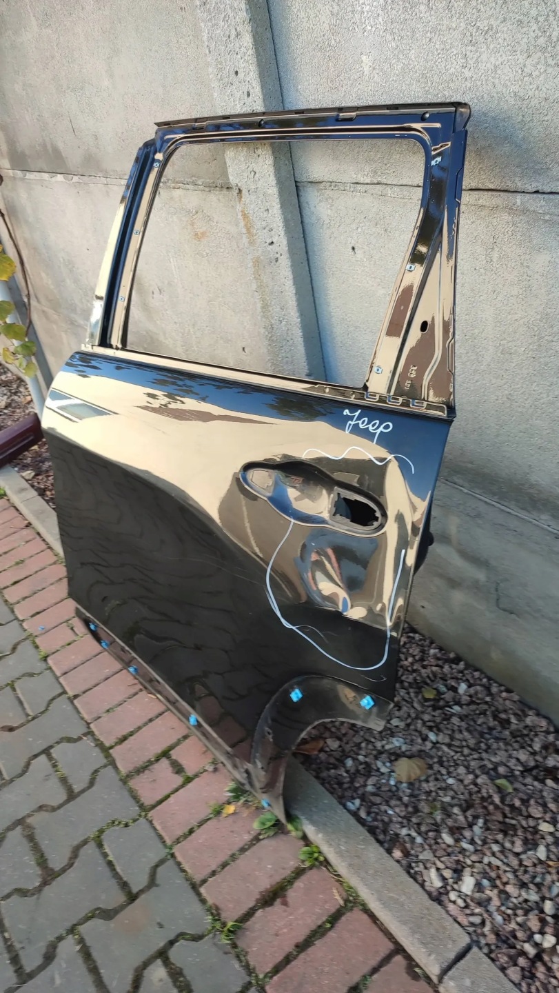 Jeep Cherokee 2015 heck Seite links Tür