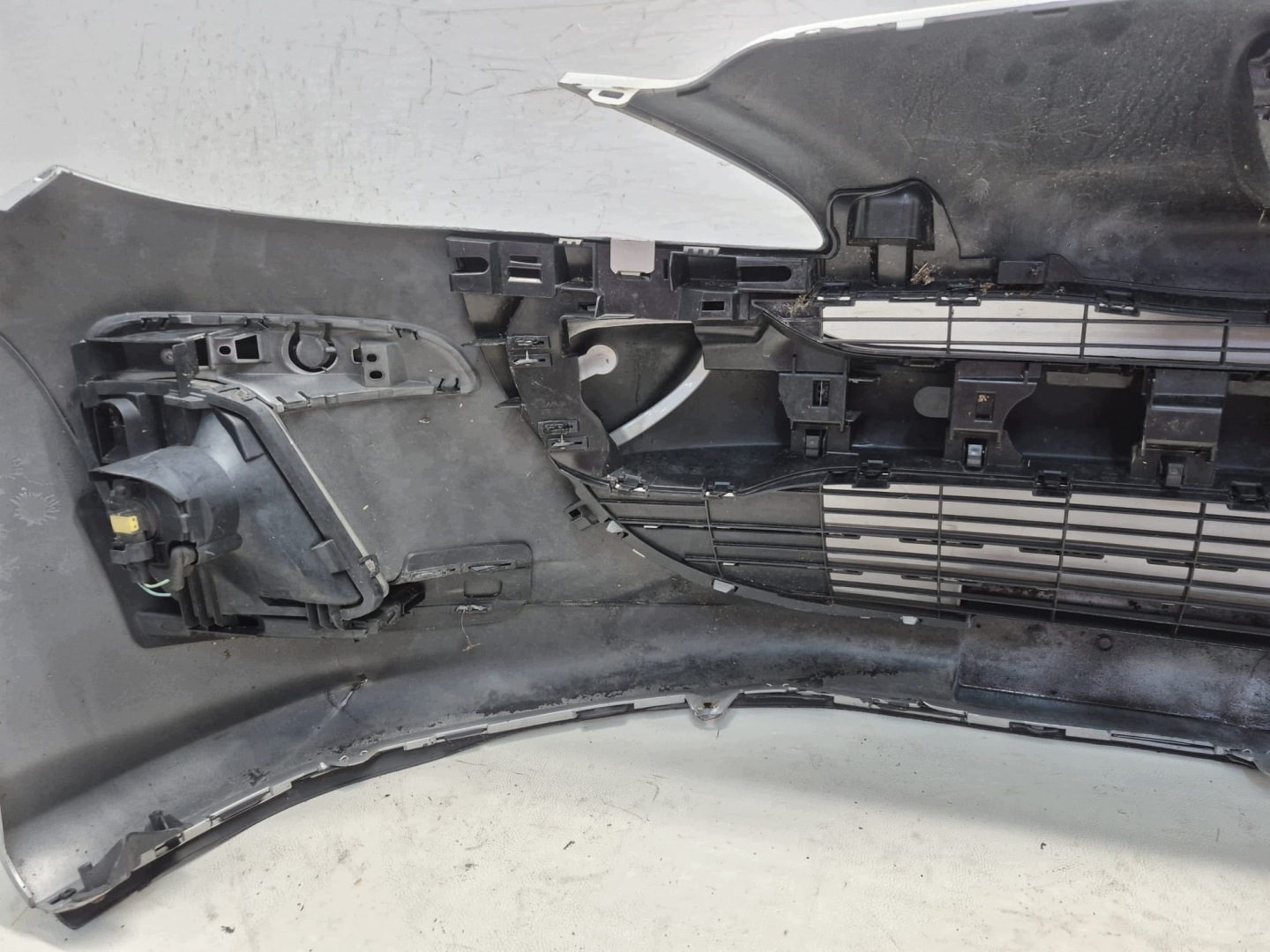 PEUGEOT 308 and T7 07-11 bumper front front 9680484677
