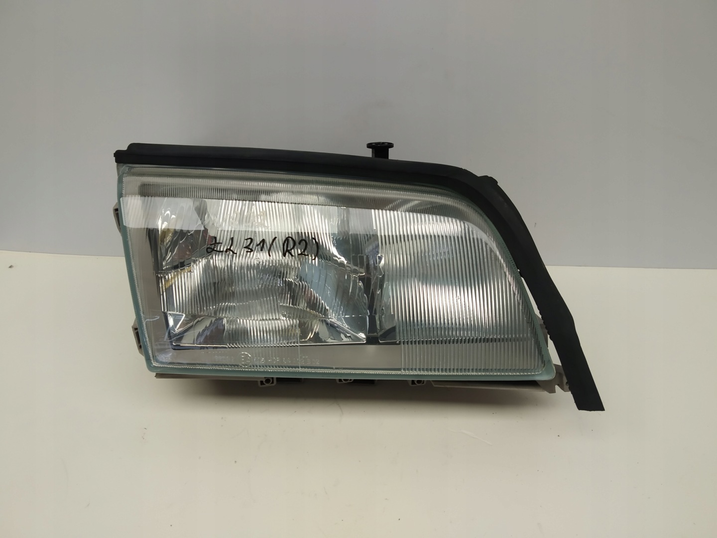 93-97r W202 Mercedes reflektor light front right OM 2028201261 Rarytas