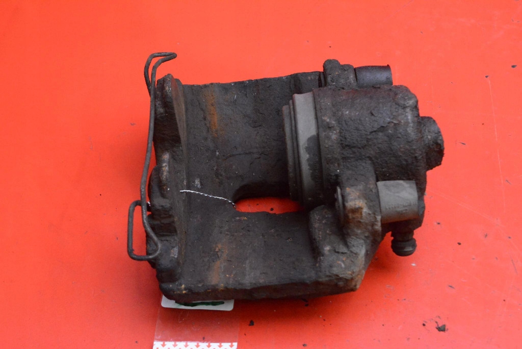 caliper brake right front VW PASSAT B7 2.0 TDI 140 KM 10-15