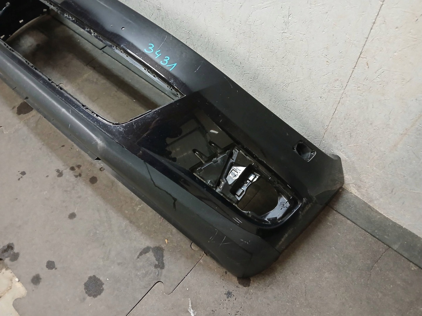 bumper front VW TIGUAN and 1 LIFT 10-15 5N0