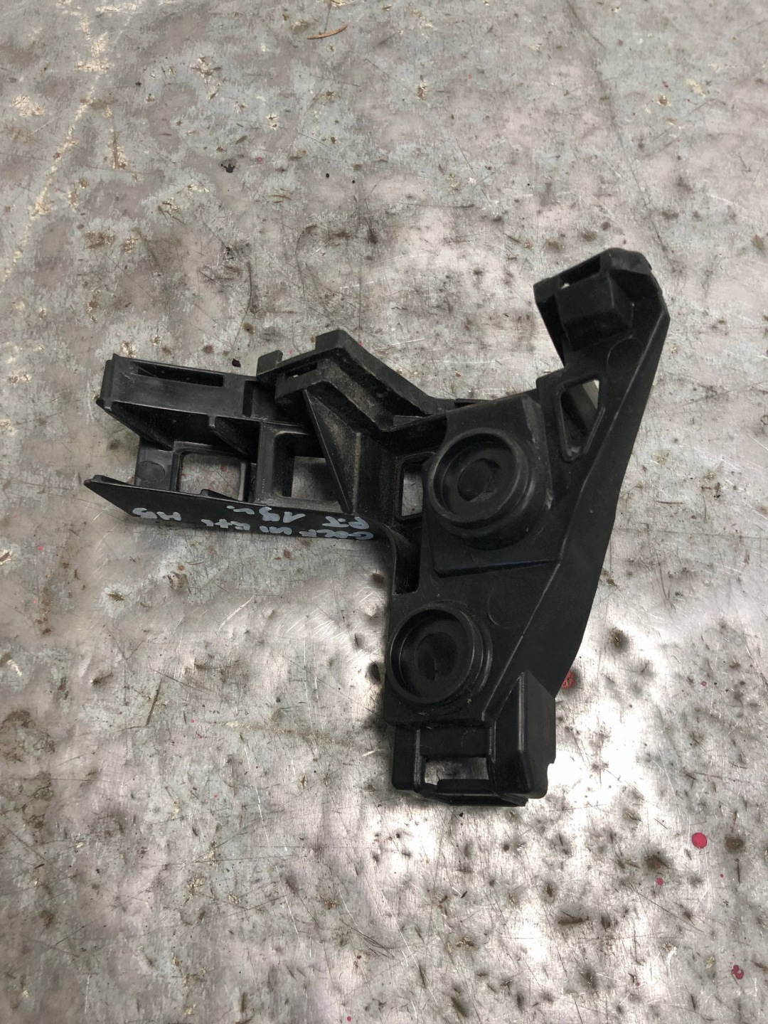 bumper bracket right rear part VW GOLF VII LIFT HB 5G6807394A
