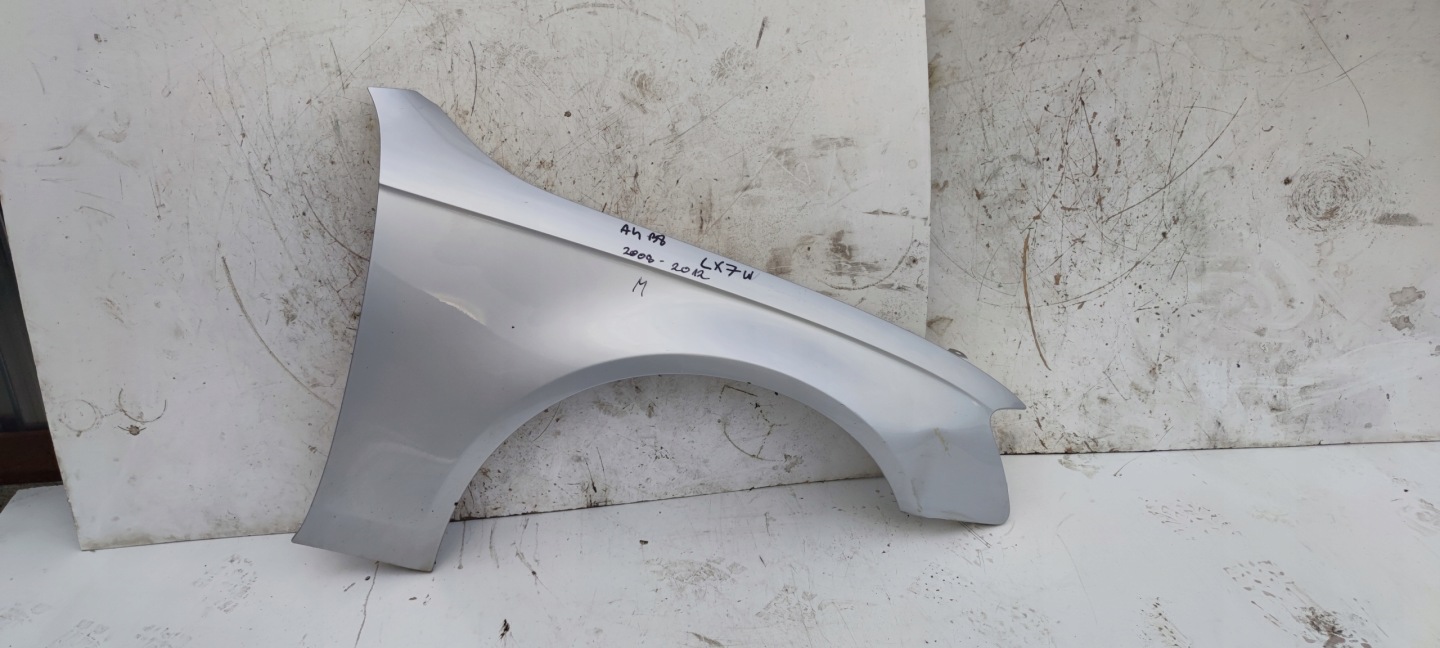 fender right front AUDI A4 B8 2008-2011 LX7W *****3