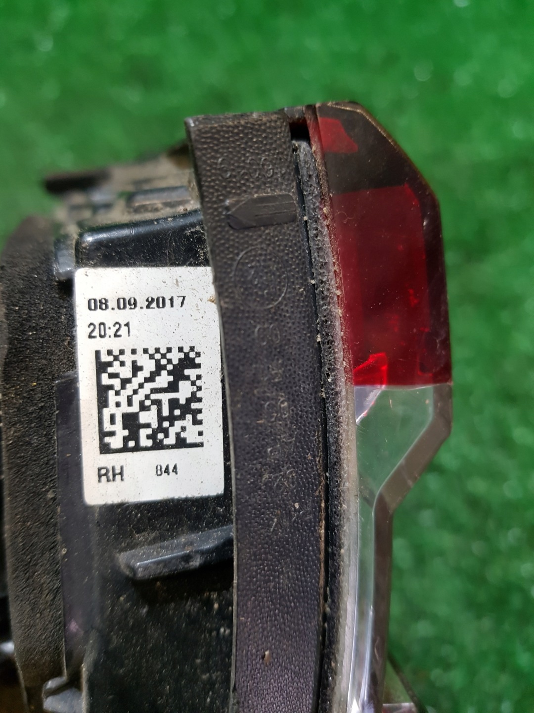 light right rear W KLAPIE RENAULT CLIO 4 265508029R