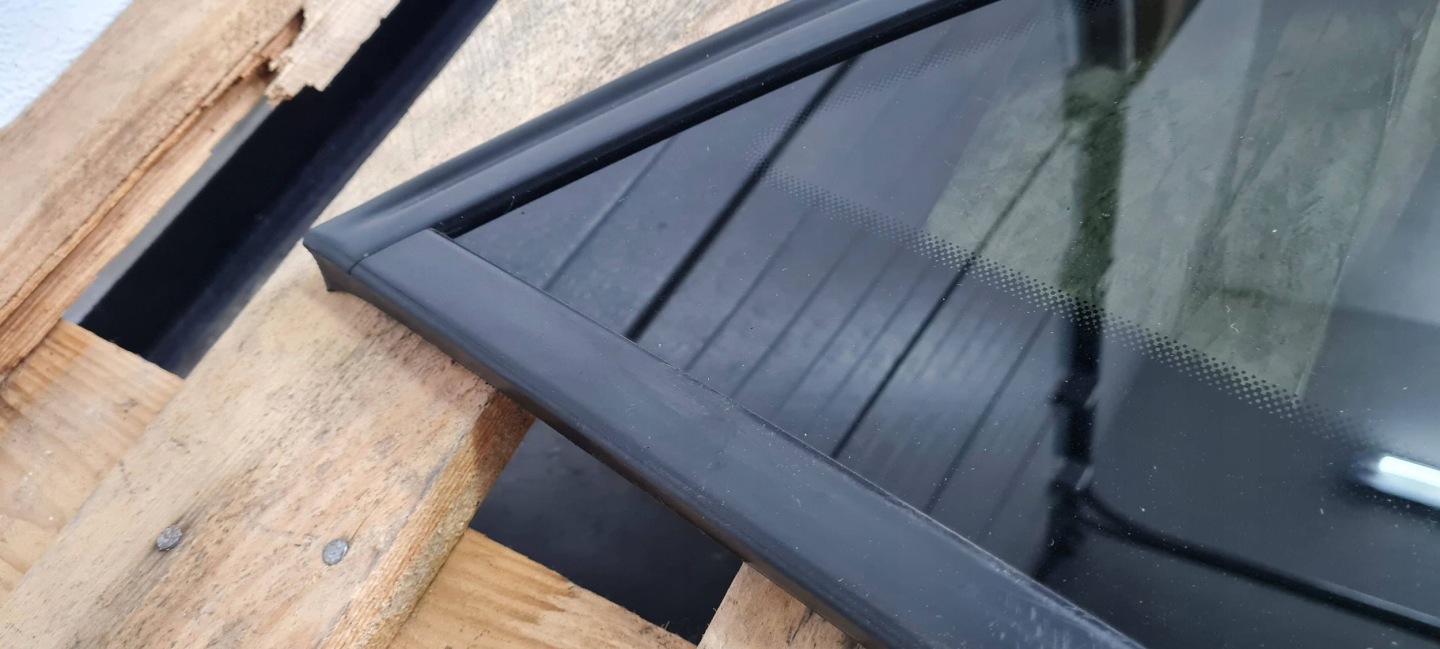 Q5 8R window bodywork left left rear part AS3 12R 8R0845299Q