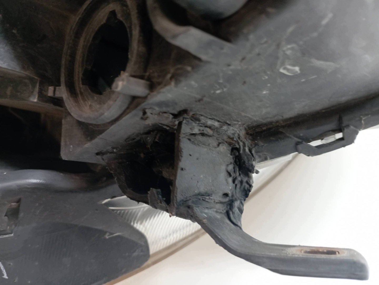 light front left EUROPA Honda FR-V and (2004-2009)