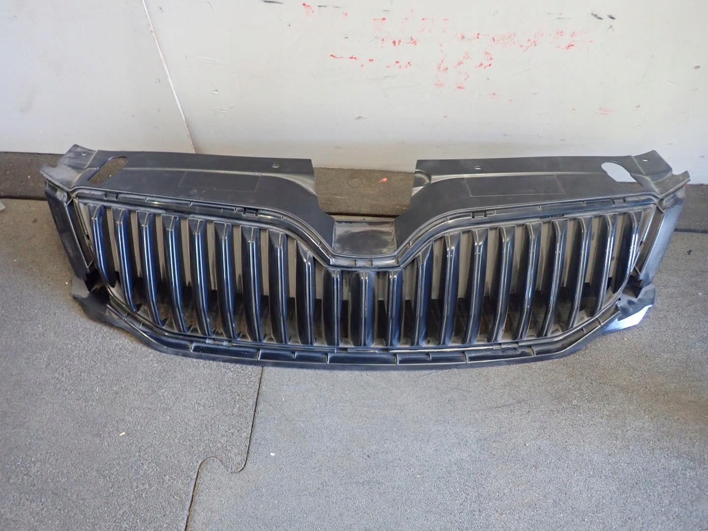 GRILL SKODA OCTAVIA III 2012- 5E0853653