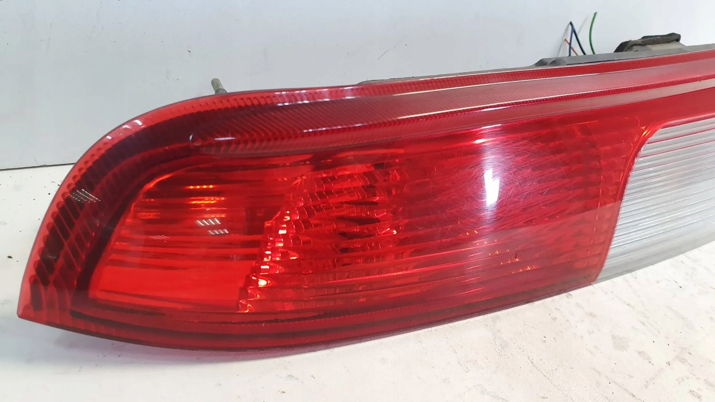 light rear part right 3M51-13N411-AA FORD C-MAX MK1 03