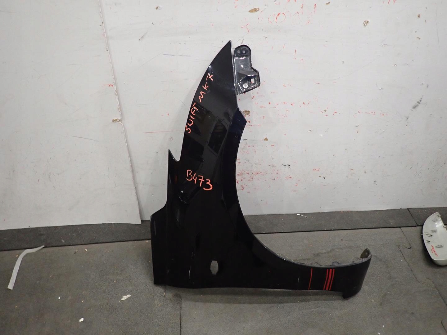 fender front front right SUZUKI SWIFT MK7 2010-2017