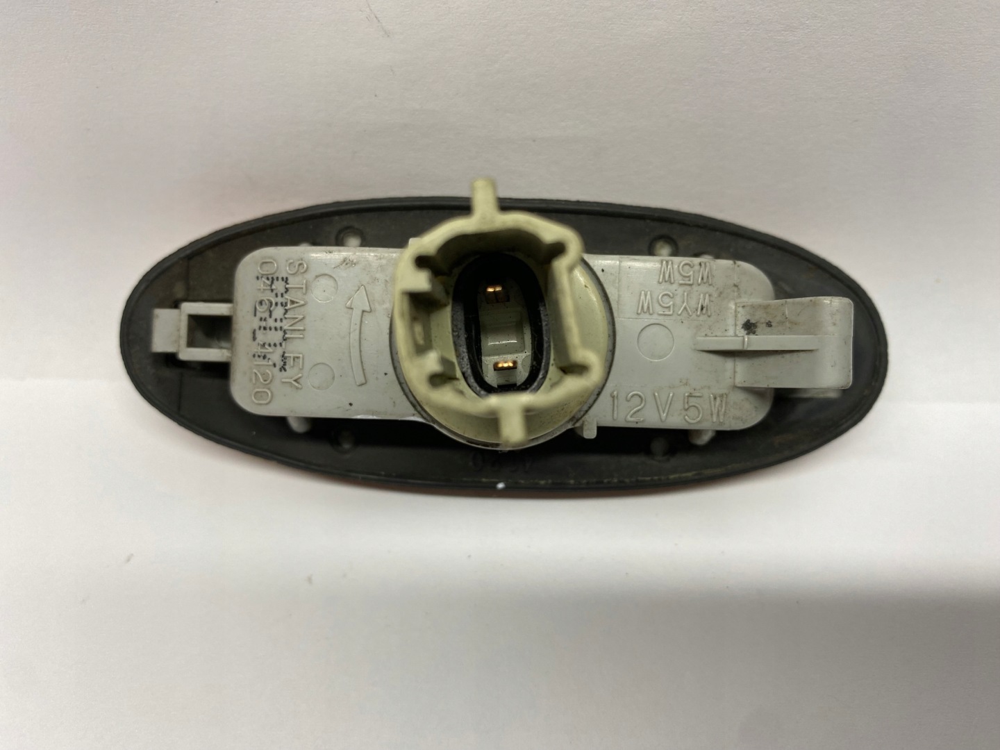 Indicateur de direction Aile MAZDA 323 046-4120