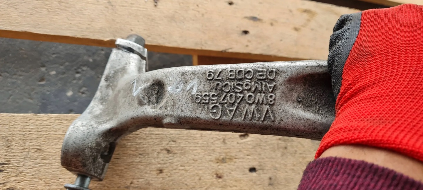 A5 8W swing left left front front 8W0407253F A4 B9 8W