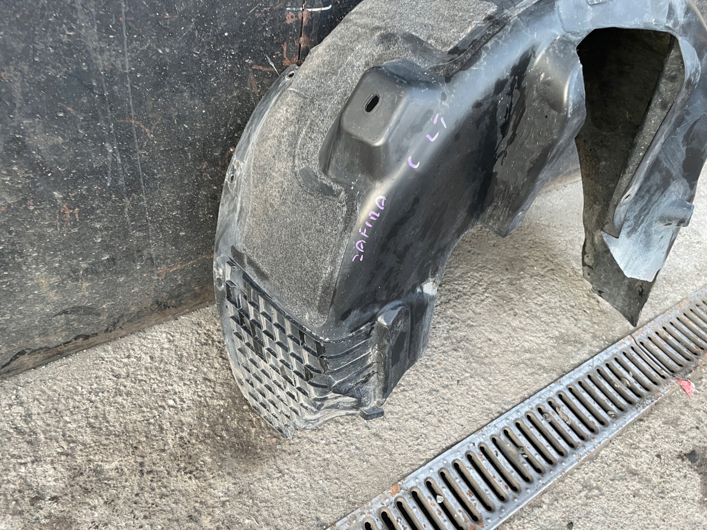 OPEL ZAFIRA C mudguard rear part rear. left 13301579
