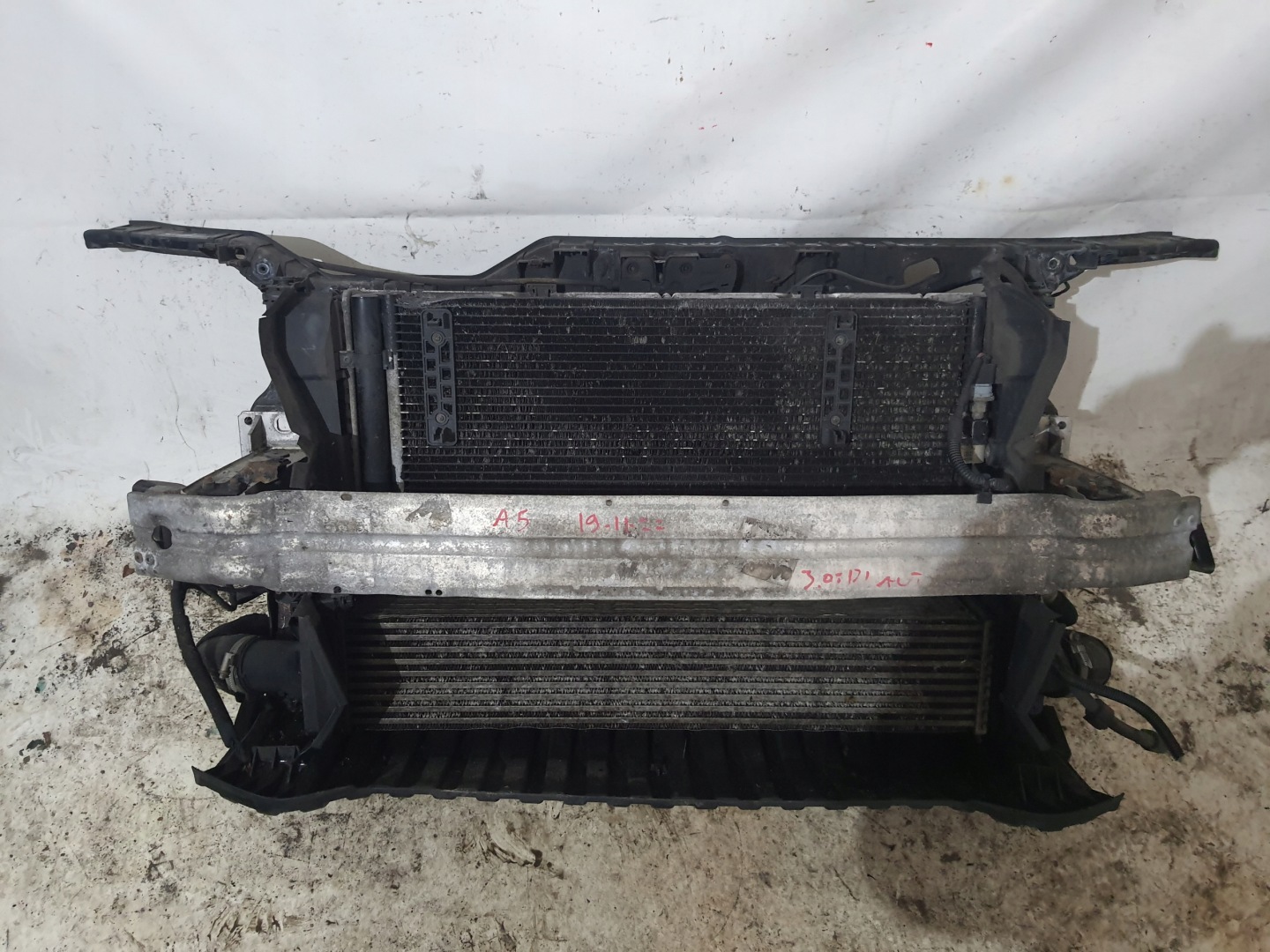 AUDI A5 8T 07-11 support panel for radiators 3.0 TDI AUTOMAT8k0805594j